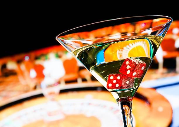 sumseltoto login live dealer blackjack table on mobile phone screen