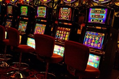 Mobile phone displaying live roulette table